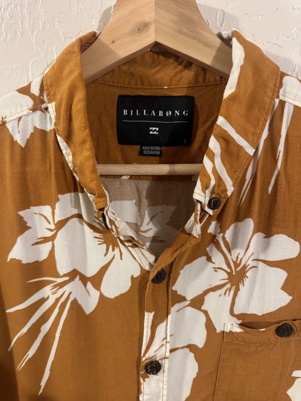Billabong Brown & White Floral Hawaiian Short Sleeved Button Up Shirt - Picture 6 of 10
